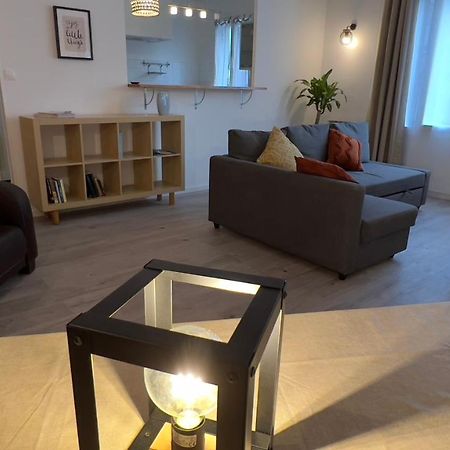 Escale Marseillaise, Grand T2 Calme, Pres Du Vieux Port Pour 2 A 4 Personnes, Nettoyage Rigoureux Apartment Marseille Bagian luar foto